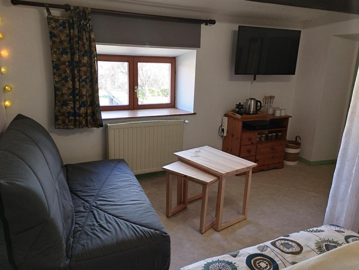 Chez Nathalie Et Raphael Bed & Breakfast Grane ภายนอก รูปภาพ